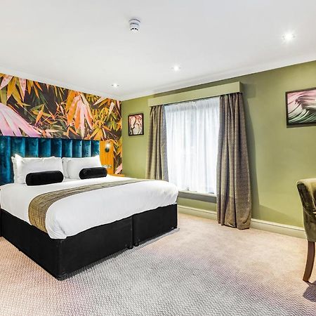 Inn On The Lake By Innkeeper'S Collection Godalming Extérieur photo