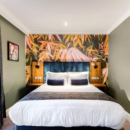 Inn On The Lake By Innkeeper'S Collection Godalming Extérieur photo