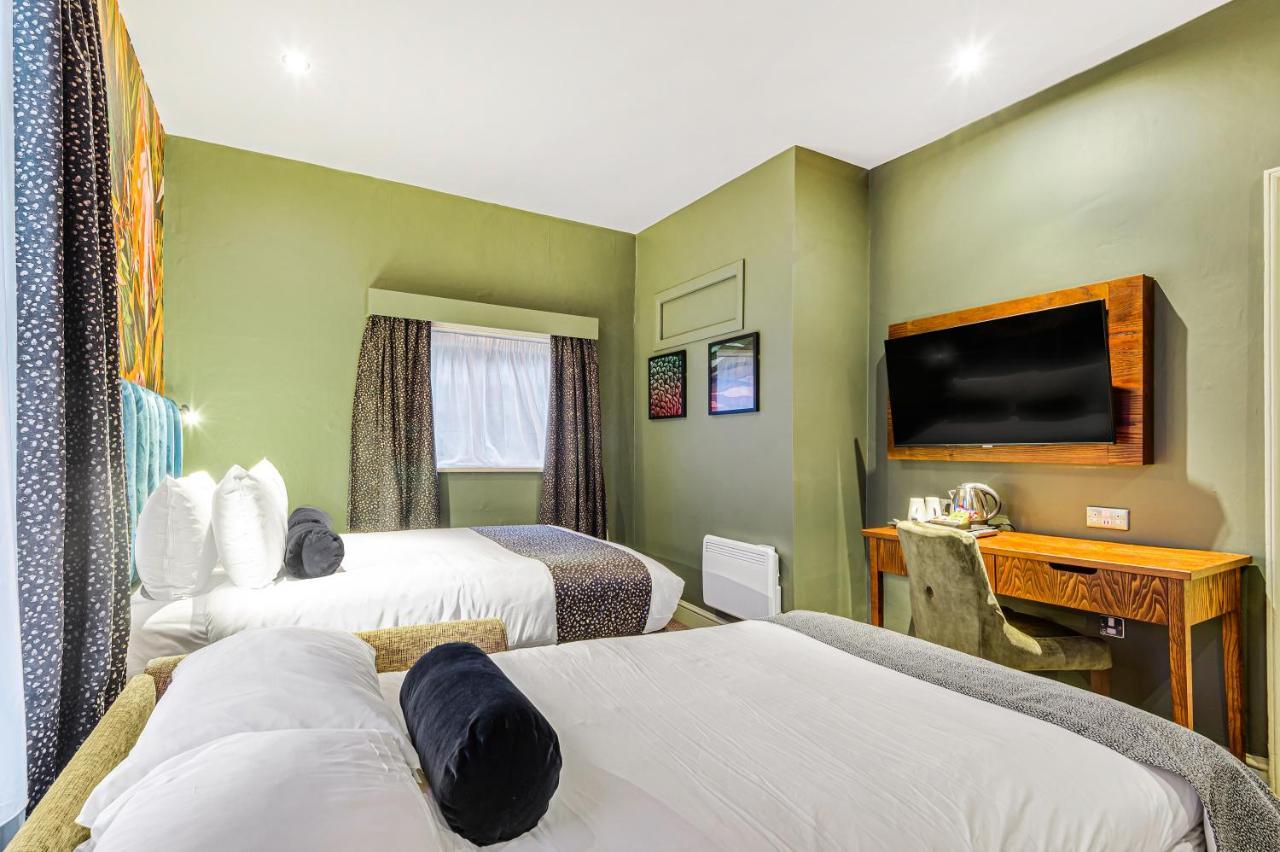 Inn On The Lake By Innkeeper'S Collection Godalming Extérieur photo